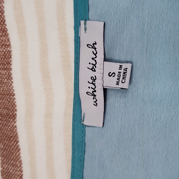 Womens cheetah blouse size small - Picture 3 of 4